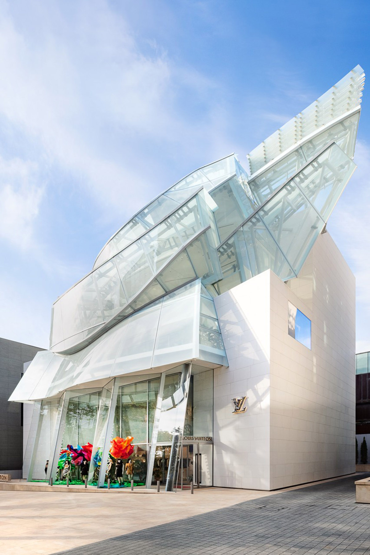 Frank Gehry designed Louis Vuitton's new Seoul store with fluffy glass  structure