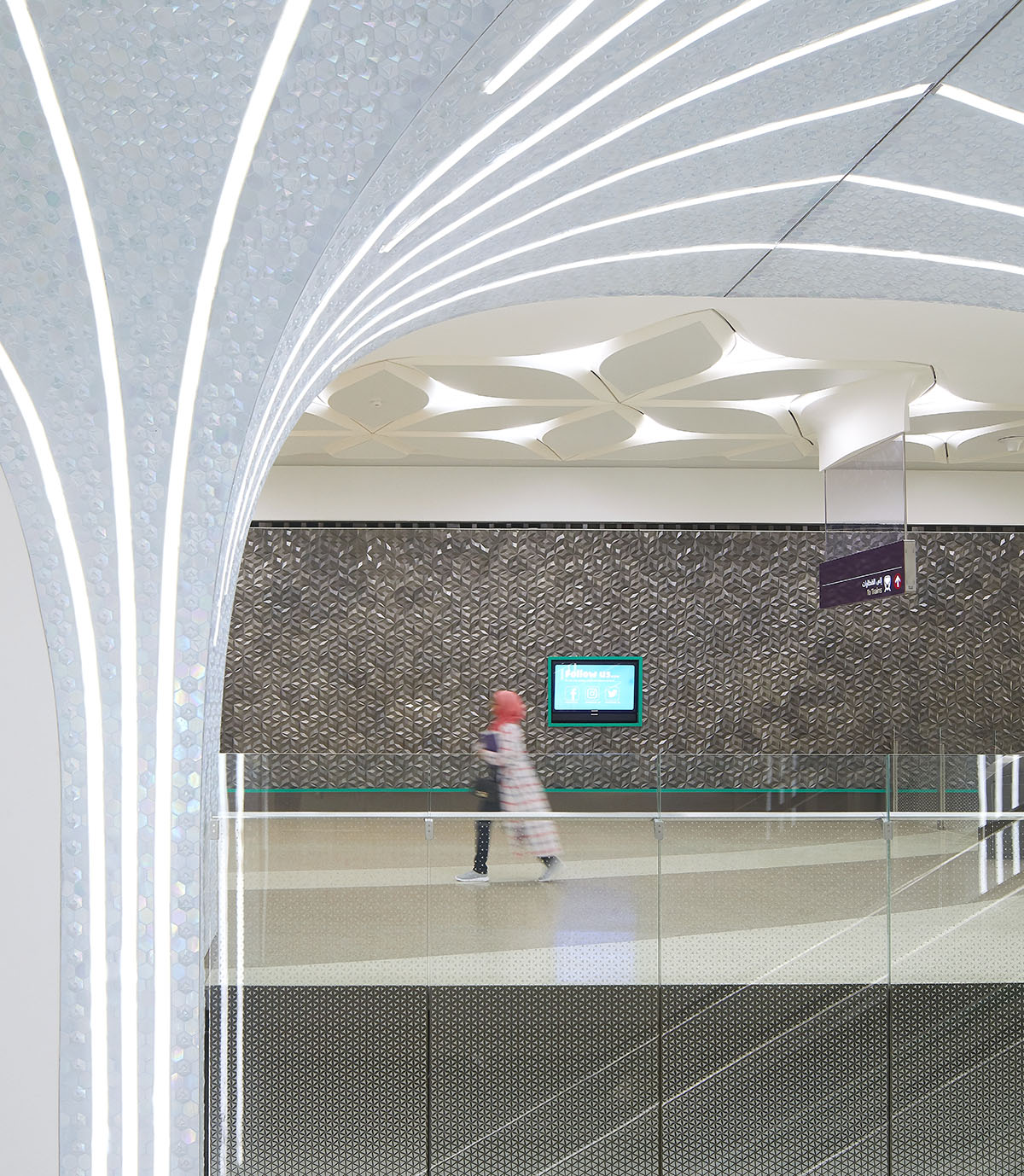 UNStudio completes the first 37 stations referencing to old Qatari architecture on Doha Metro Network