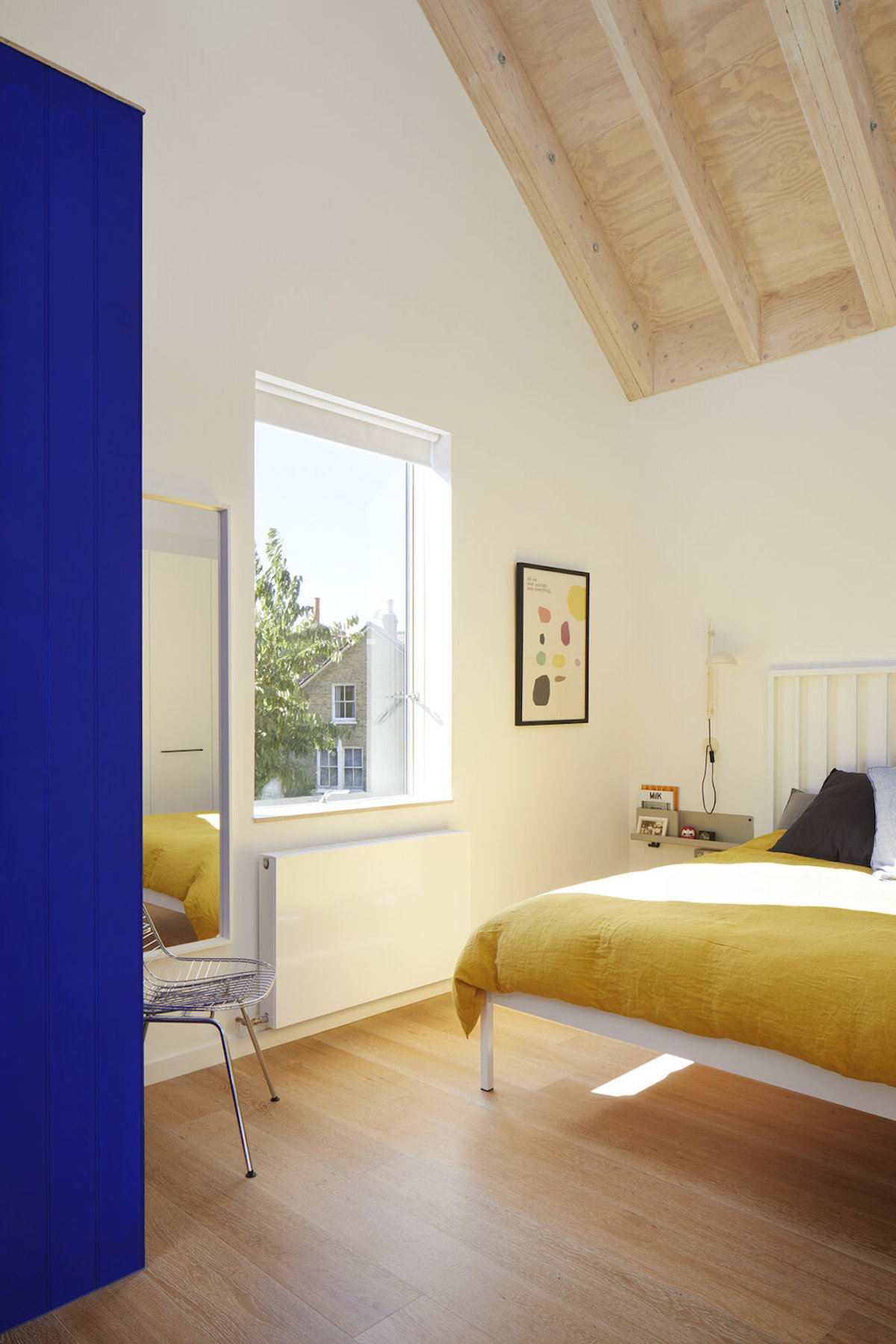 House-within-a House: A Renovation by Alma-nac in London