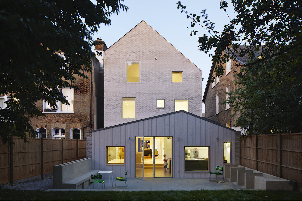 House-within-a House: A Renovation by Alma-nac in London