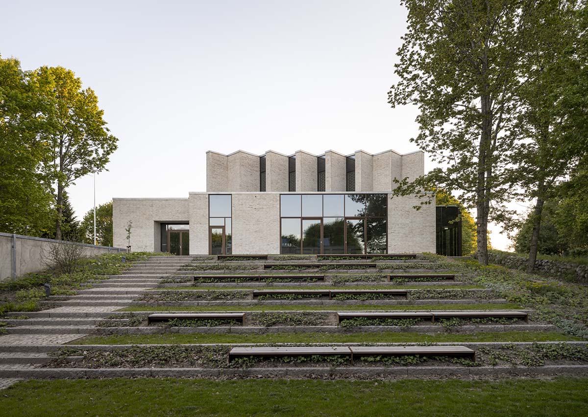 Historic Højvangen Church opens after 500 years, designed by Henning Larsen 