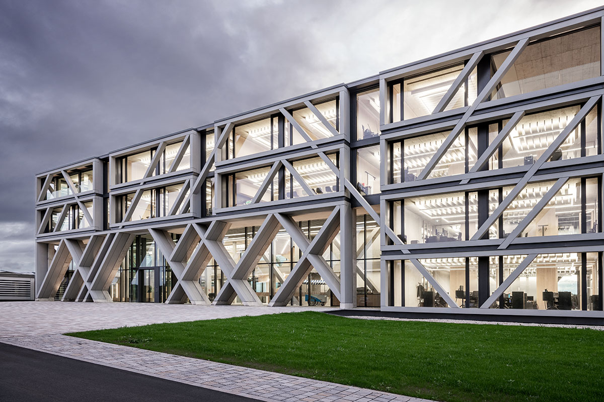 J. Mayer H wraps IGZ campus with concrete skeleton structure in Germany