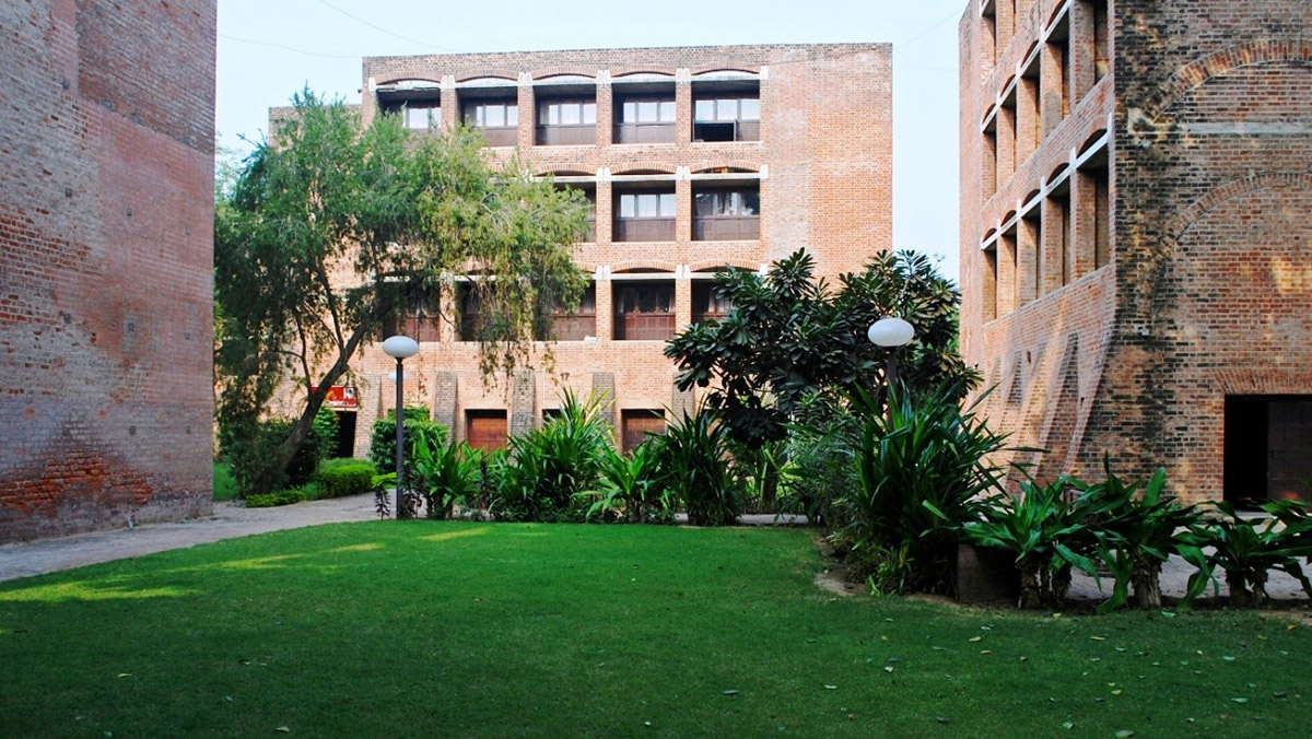 Plans are withdrawn to demolish Louis Kahn’s IIM Ahmedabad brick dormitories