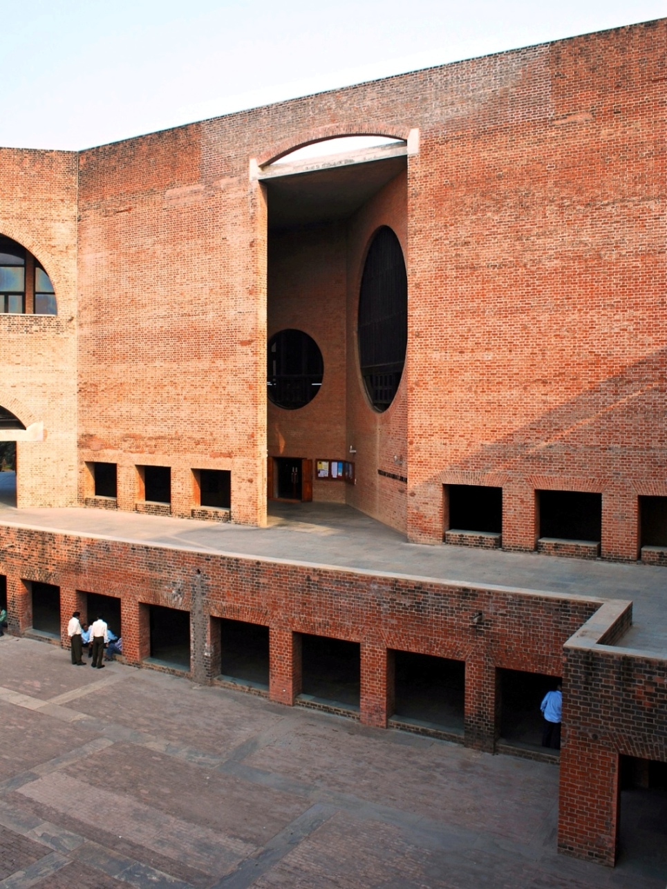 Louis Kahn-designed IIM-Ahmedabad Invites Alumni To Support Its ...