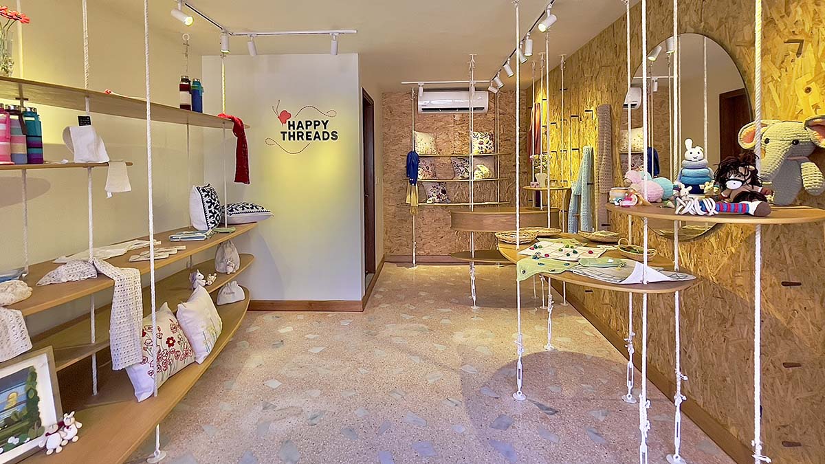 Happy Threads: Minimal yet Upbeat Display Room by Open Door Design Studio