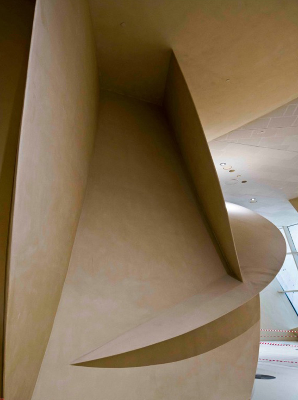 Jean Nouvel&rsquo;s interlocking disc-formed Qatar National Museum takes shape in Doha