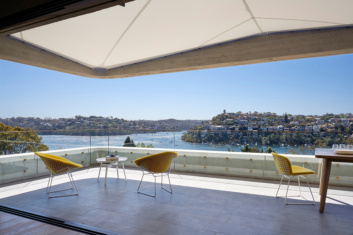 Luigi Rosselli Architects' Book House features shifted concrete slabs overlooking Sydney harbour