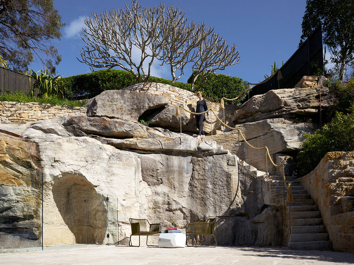 Luigi Rosselli Architects' Book House features shifted concrete slabs overlooking Sydney harbour