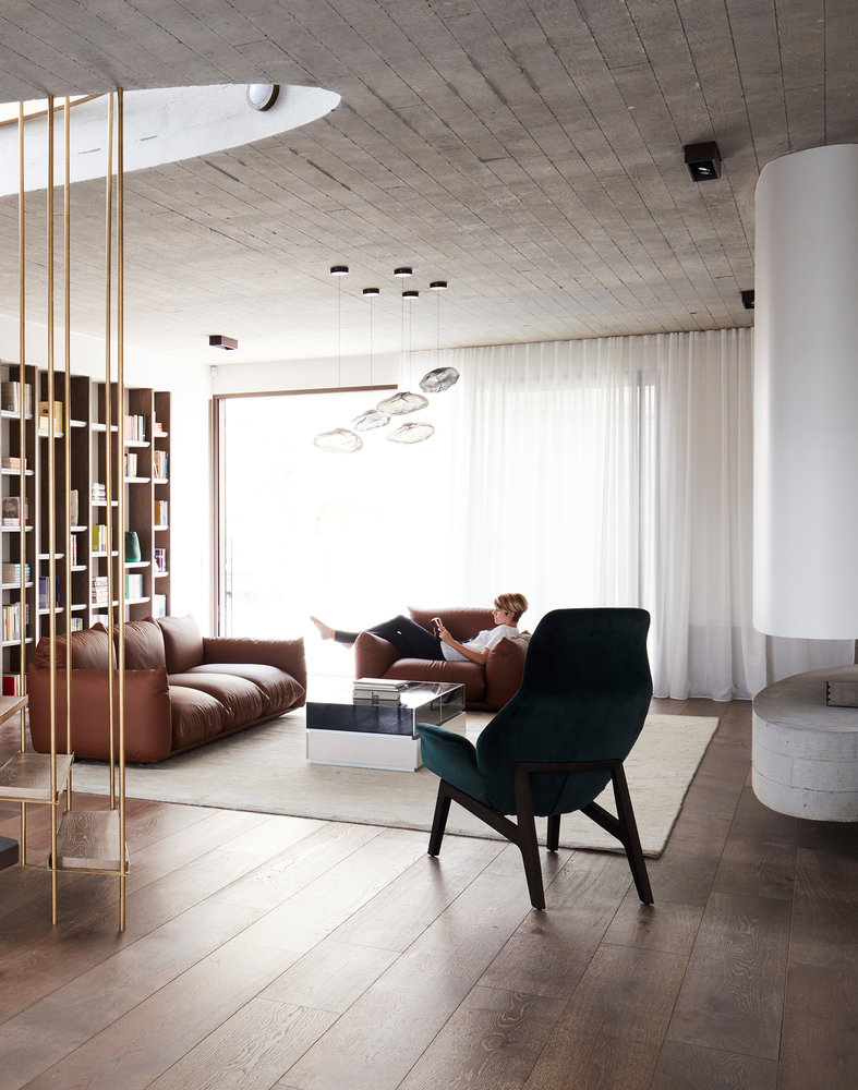 Luigi Rosselli Architects' Book House features shifted concrete slabs overlooking Sydney harbour