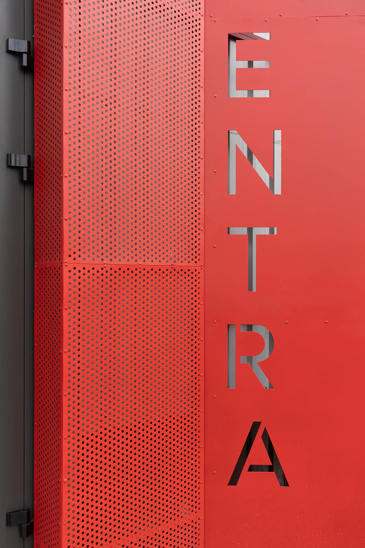 Flower Store Design By Rina Lovko Studio Refurbishes A Warehouse With Rustic Aesthetics