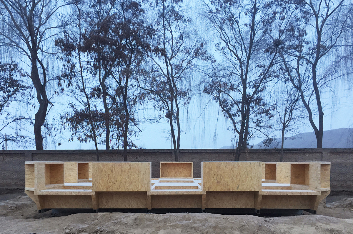 ZHU Jingxiang builds checkered playroom for kids to be built in remote regions