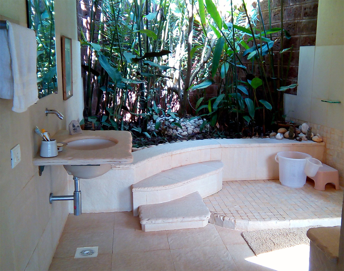 On Organic Architecture: 'Neelai' Lake House by Shirish Beri & Associates