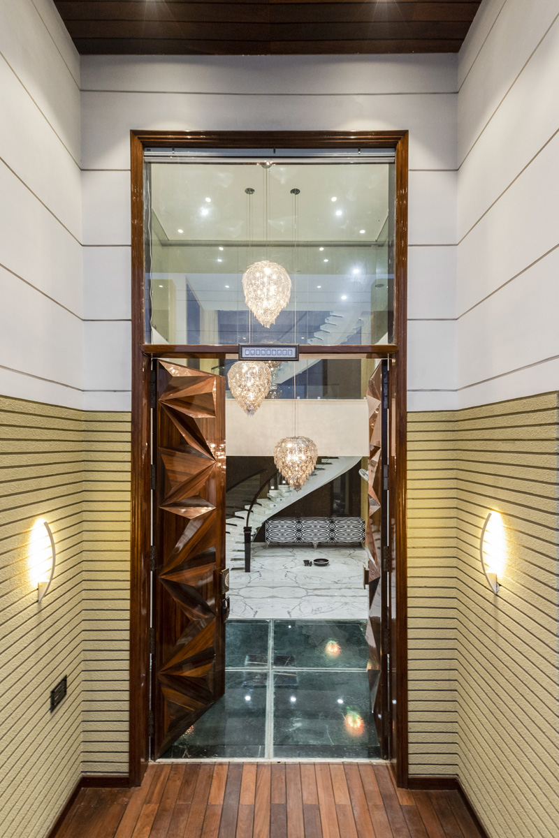 A lavish abode by 7WD Studio