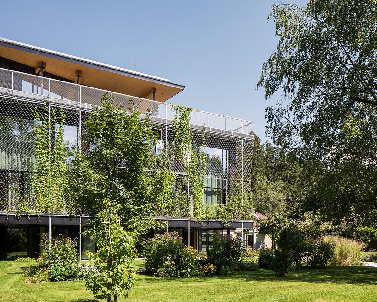 Snøhetta completes ASI Reisen's headquarters wrapped by 