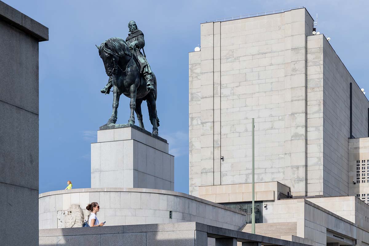 Iwan Baan releases his Prague Diary showing the city's 