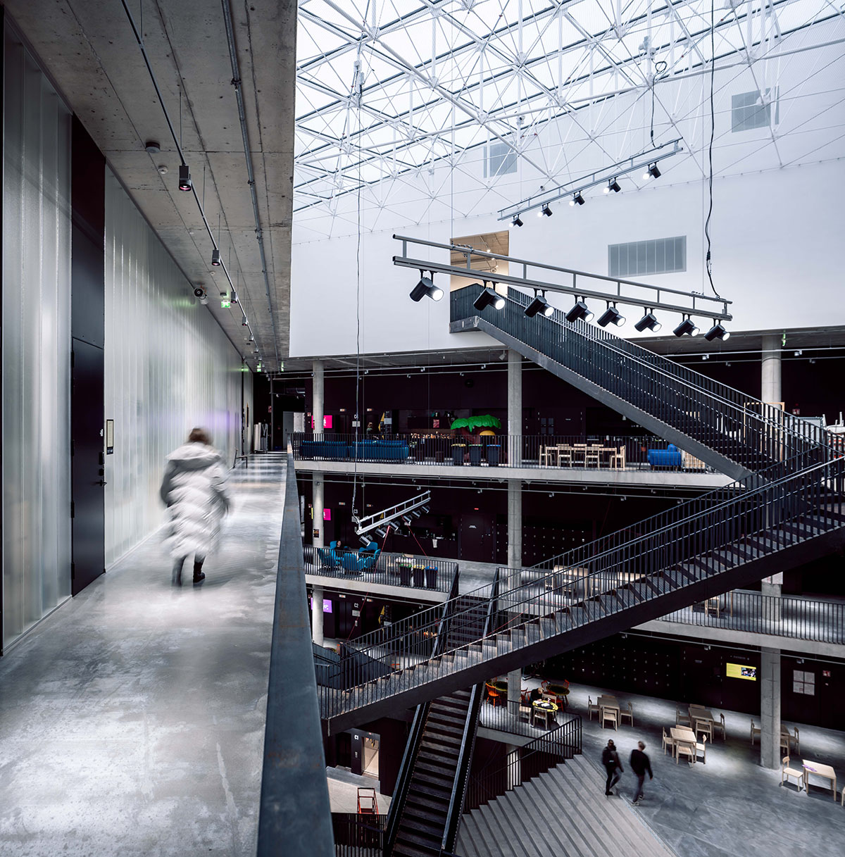 JKMM Architects превращает бывшие здания в новое здание Университета искусств Хельсинки.