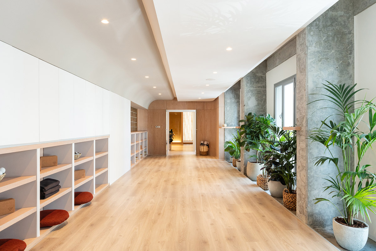 Minimal and rich color palette embrace diversity in this interior for a yoga studio in Kuwait