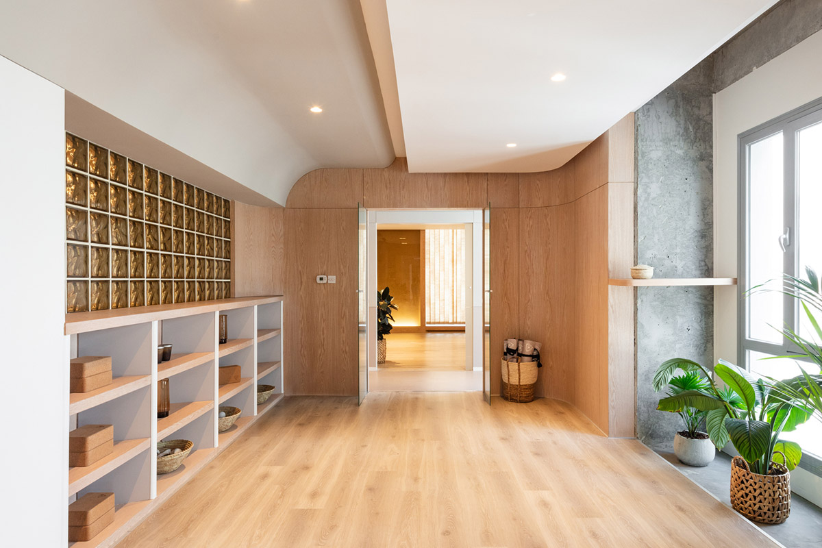 Minimal and rich color palette embrace diversity in this interior for a yoga studio in Kuwait