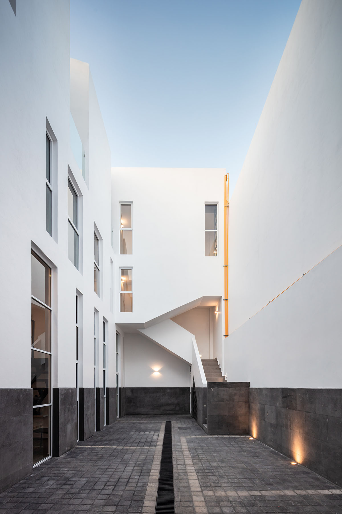 Inca Hernandez renovates old house in Tacuba with multiple artistic and artisanal elements in Mexico