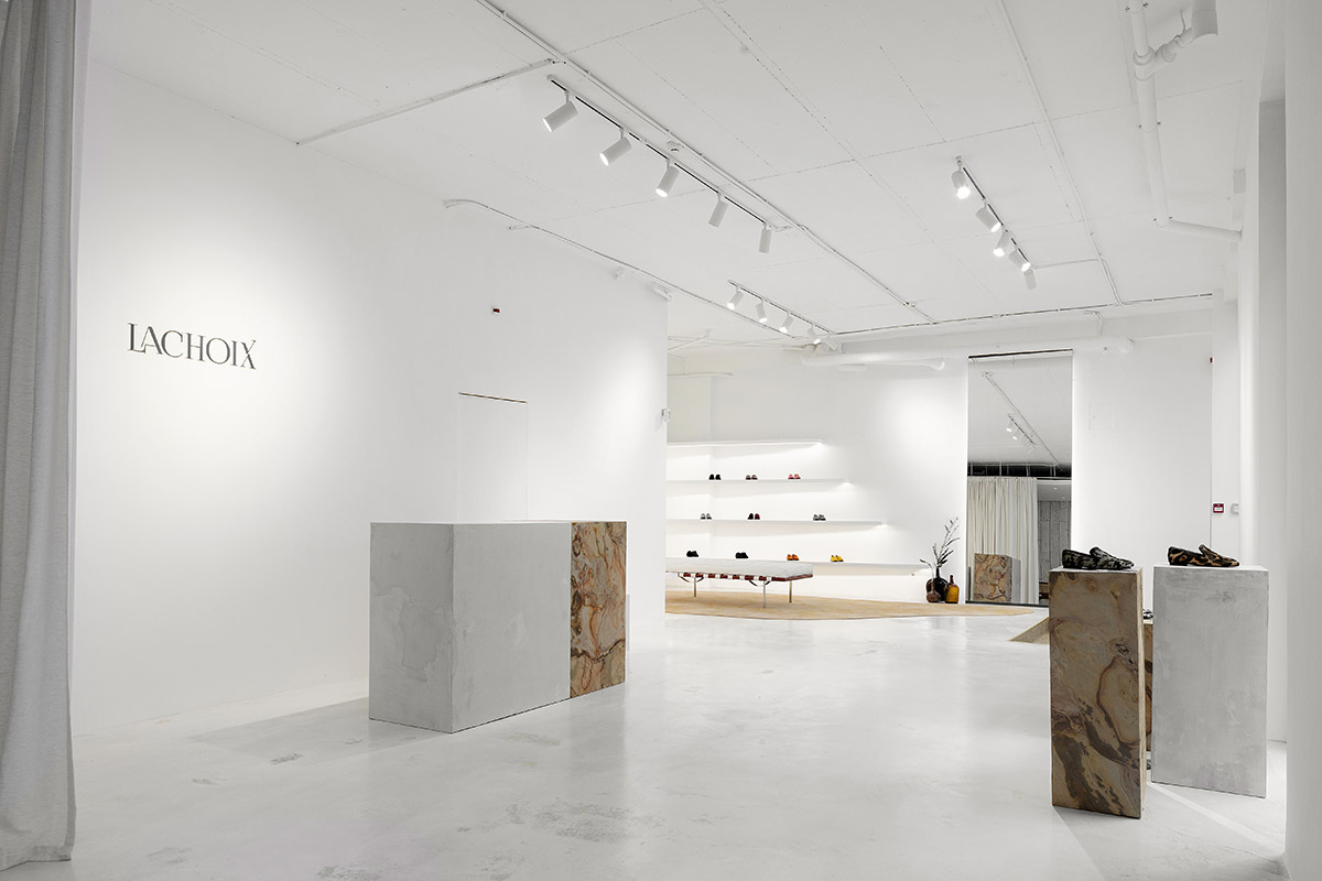 Atelier Holcnerova creates a gallery-like concept store for shoe brand in Lisbon