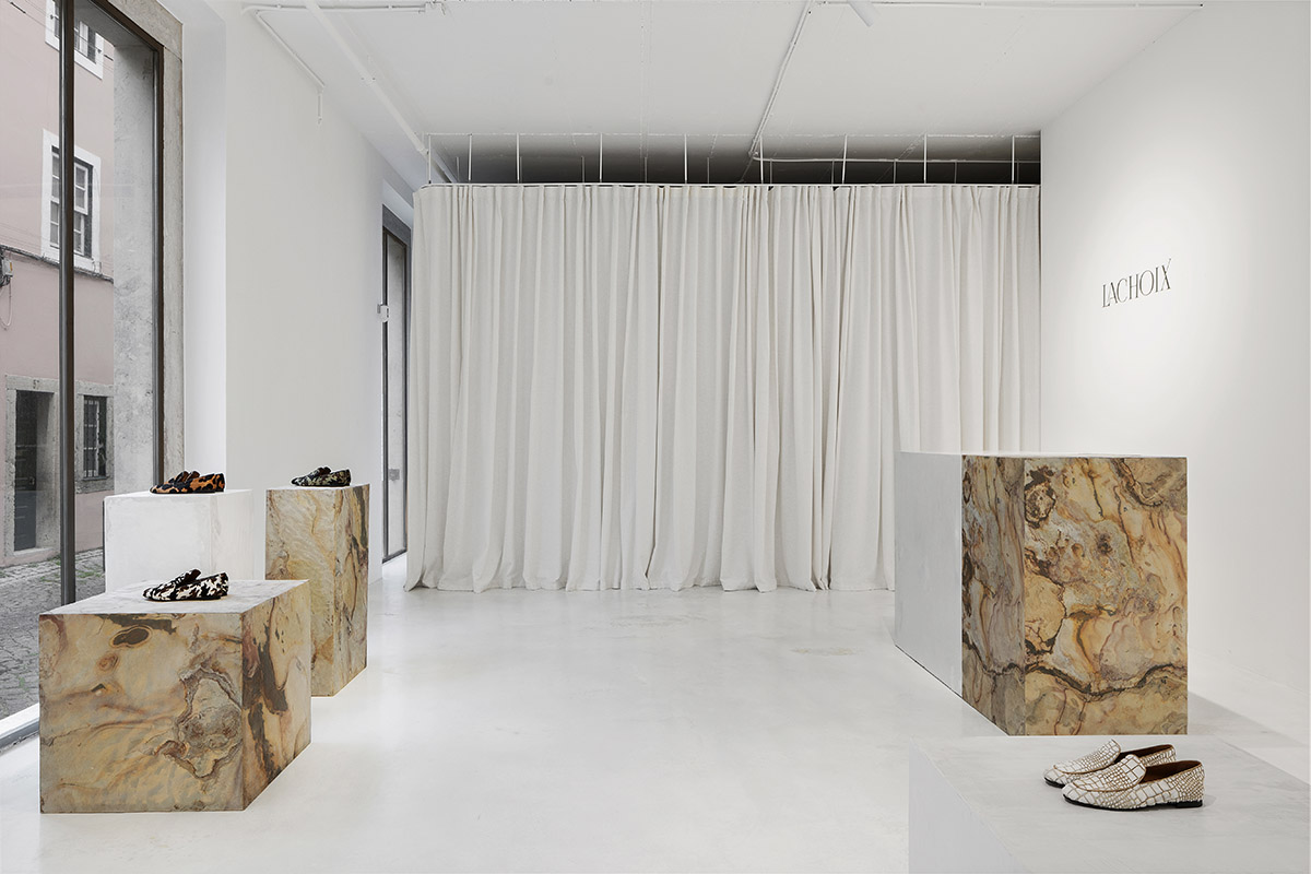 Atelier Holcnerova creates a gallery-like concept store for shoe brand in Lisbon