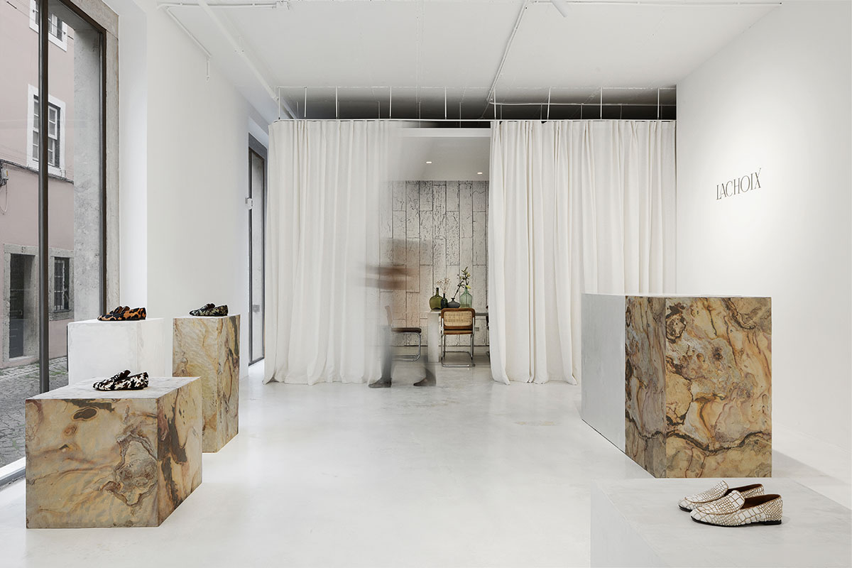 Atelier Holcnerova creates a gallery-like concept store for shoe brand in Lisbon