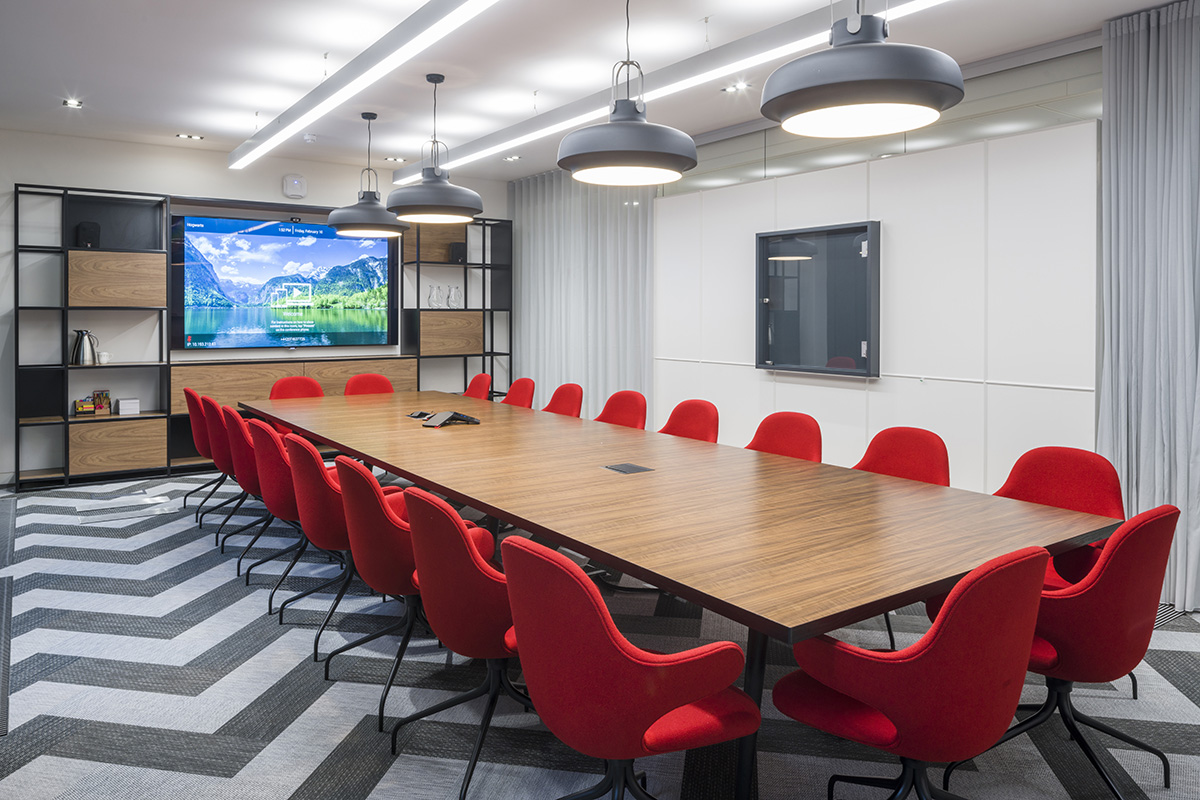 Jump Studios creates a social hub with informal layout for Saatchi & Saatchi’s HQ in London