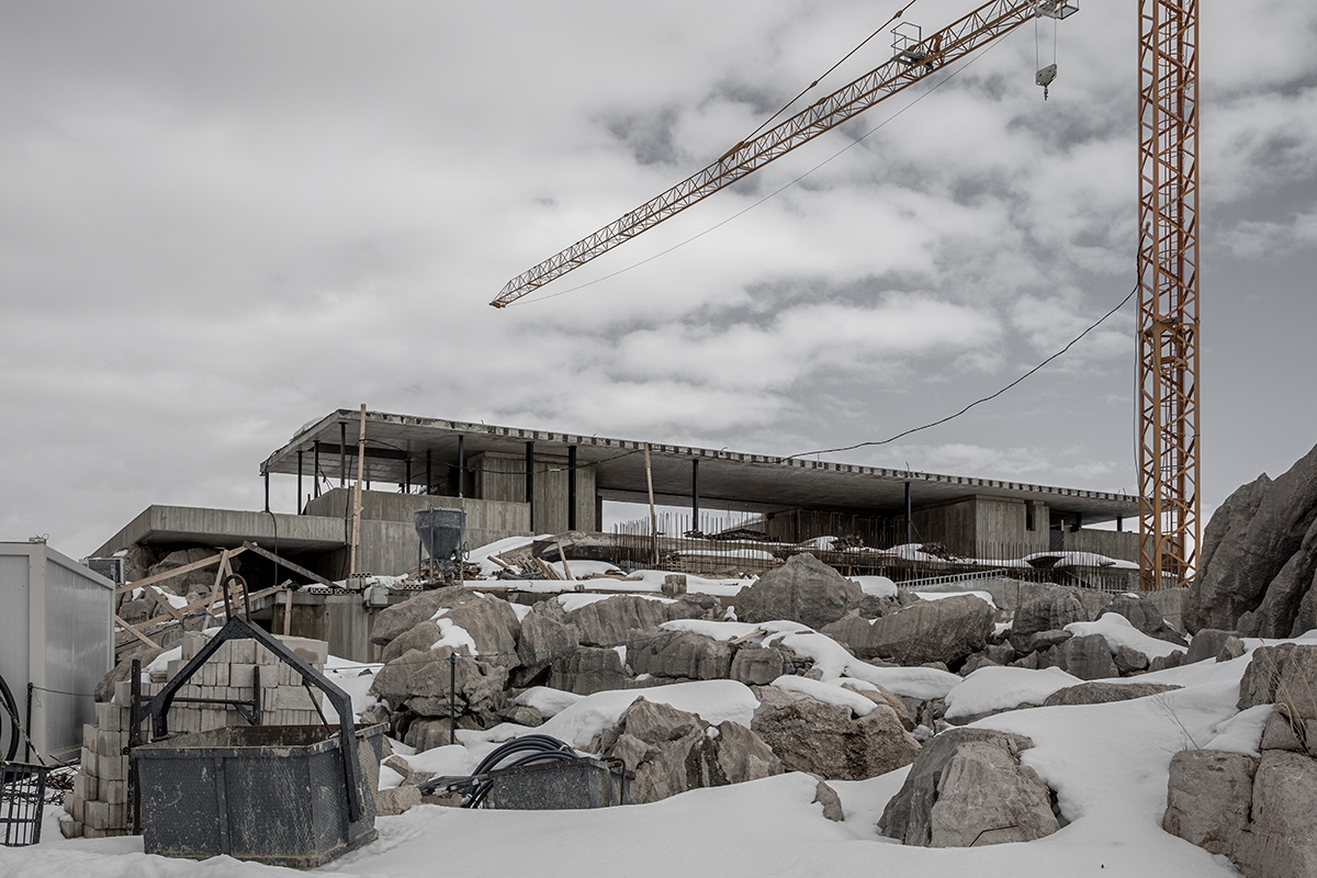Karim Nader Studio designs new retreat referencing to limestone formations on mount Lebanon