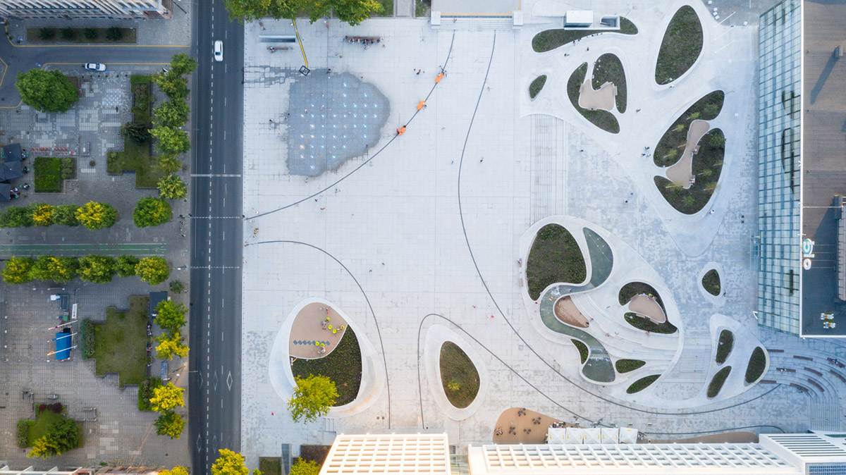 3Deluxe creates public plaza with fluid geometry that meets young generation's needs in Lithuania