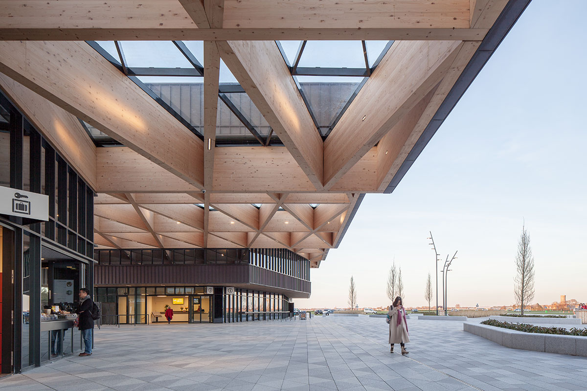 Mecanoo completes Keukenhof gatehouse composed of stepped timber roof structure