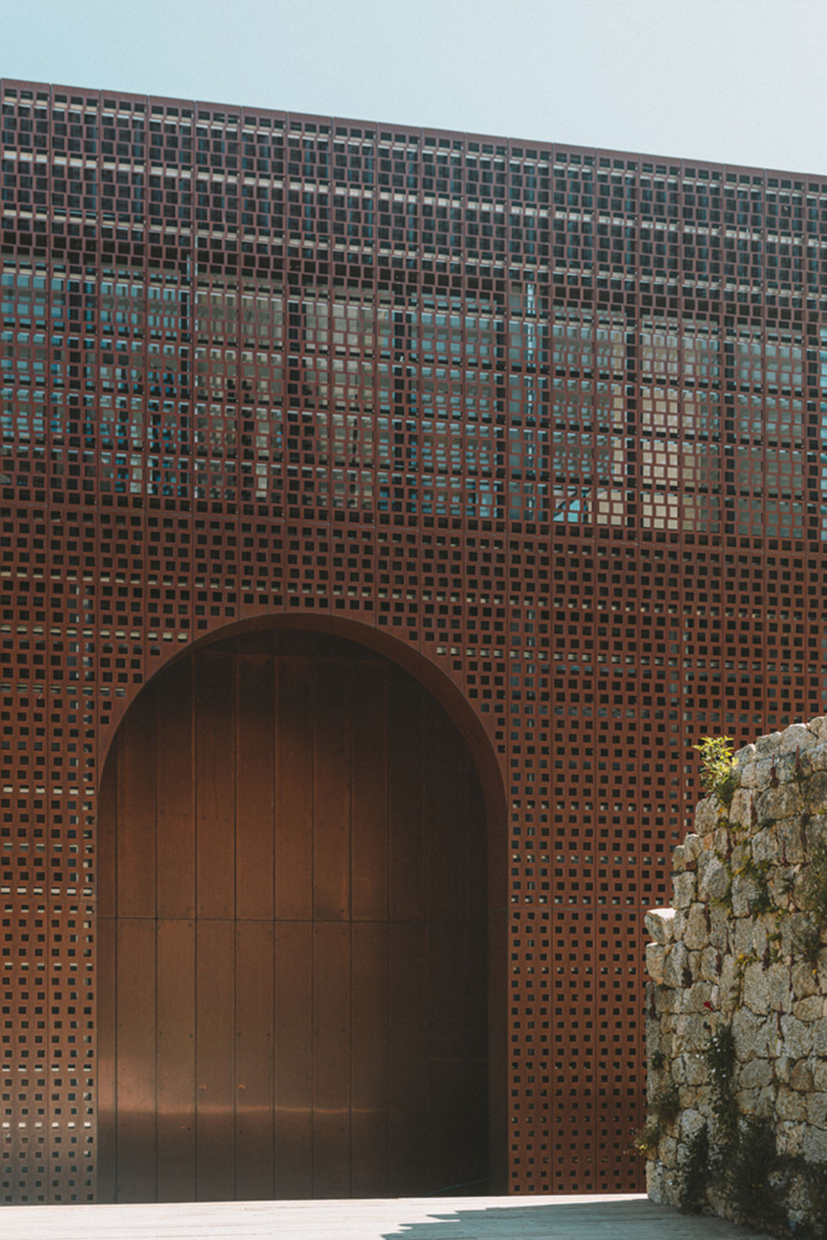 Amelia Tavella Architectes extends historic convent with copper structure in France