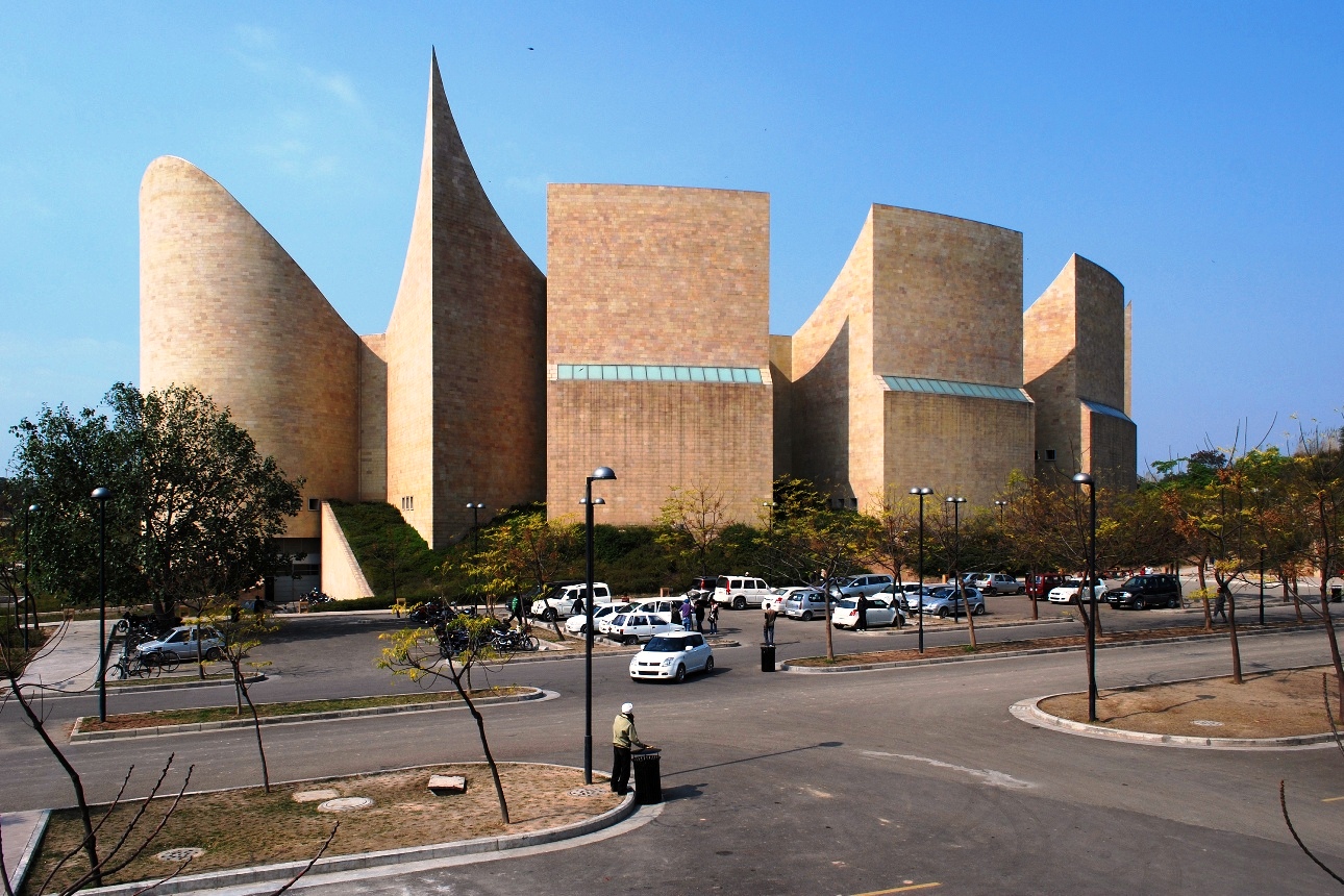 ’Virasat-e-Khalsa’ Designed by Moshe Safdie Becomes Most-Visited Museum ...