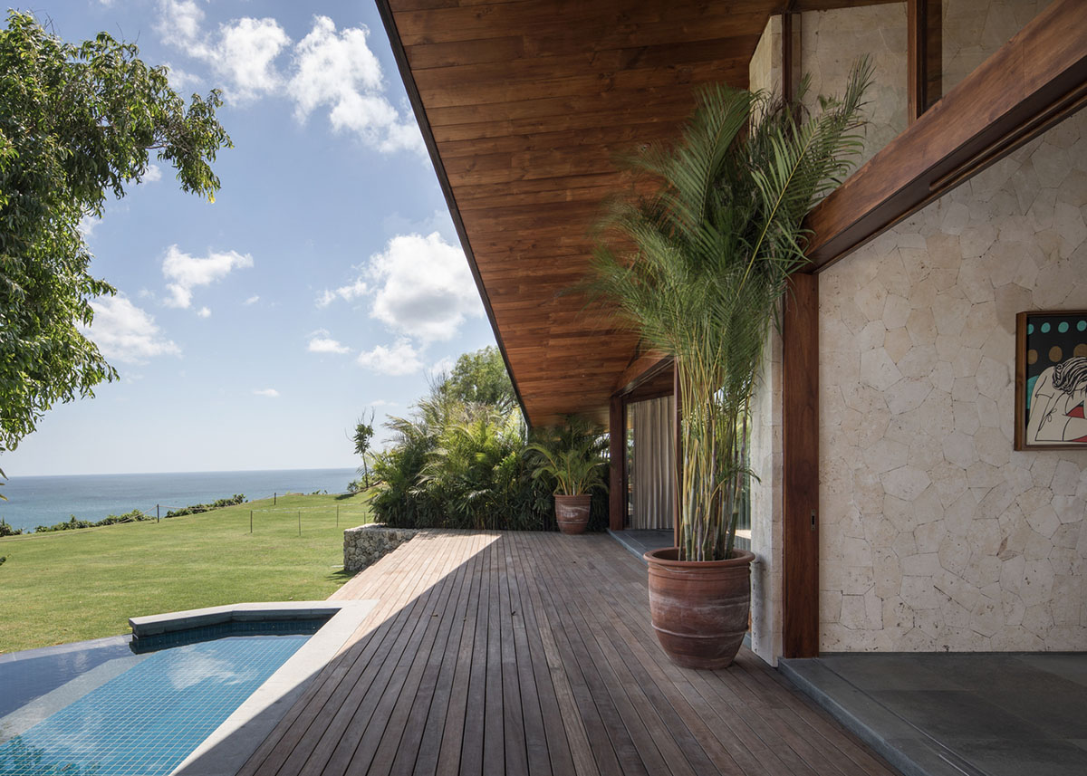 Giant sloping polygonal shading element marks Alexis Dornier's House Carbon in Bali
