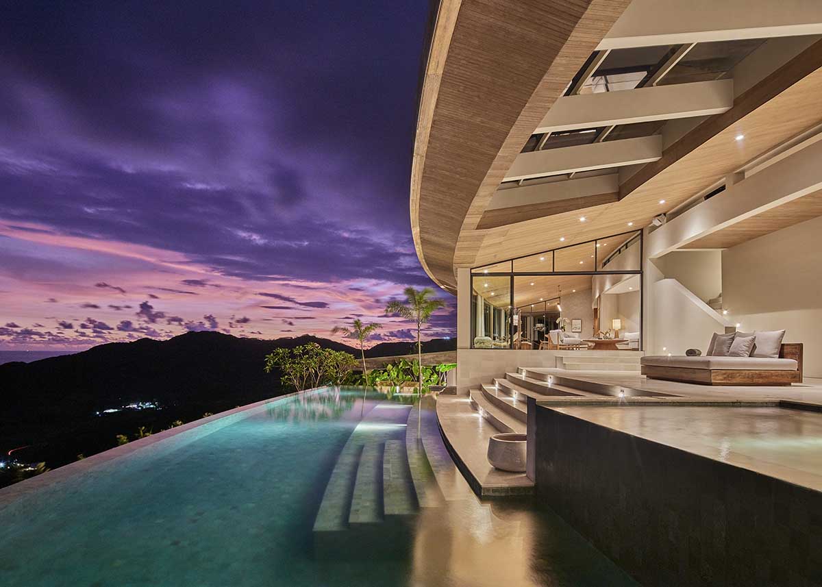 Villa Boe captures the captivating views of Tampah Hills in Indonesia 