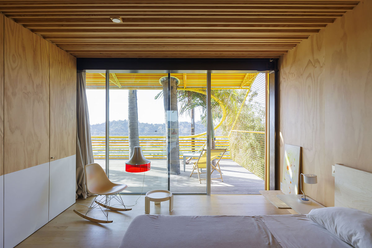 SelgasCano and Diego Cano wrap La Canaria House with recycled aluminum colourful tubes in LA
