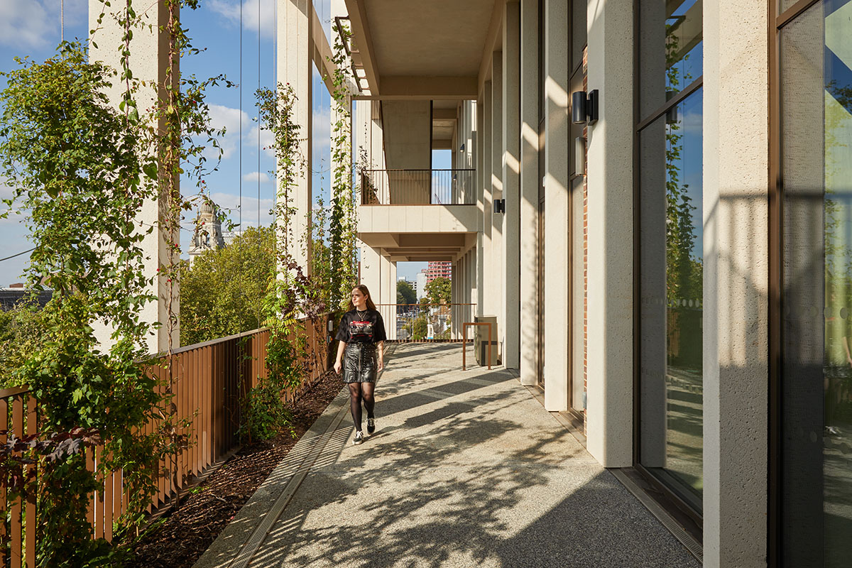 Таунхаус Grafton Architects - Кингстонский университет в Лондоне получил премию Миса ван дер Роэ 2022 года