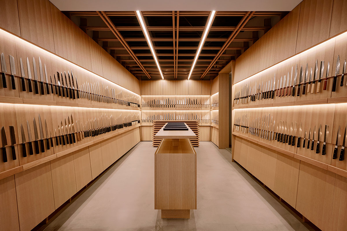 KATATA YOSHIHITO DESIGN creates wooden knife gallery in Osaka 