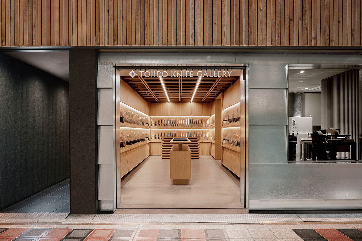 KATATA YOSHIHITO DESIGN creates wooden knife gallery in Osaka 