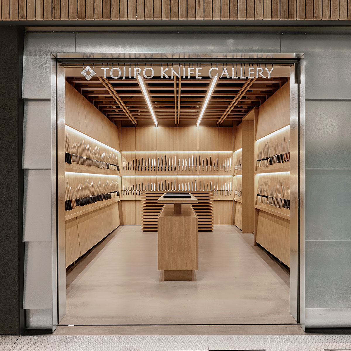KATATA YOSHIHITO DESIGN creates wooden knife gallery in Osaka 