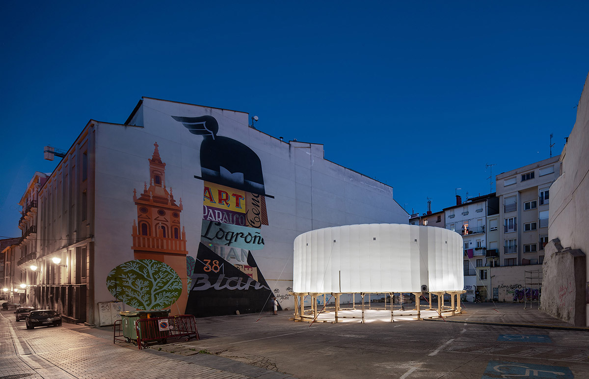 KOGAA's ring-shaped installation in Spain addresses to the issue of CO2 production in our cities