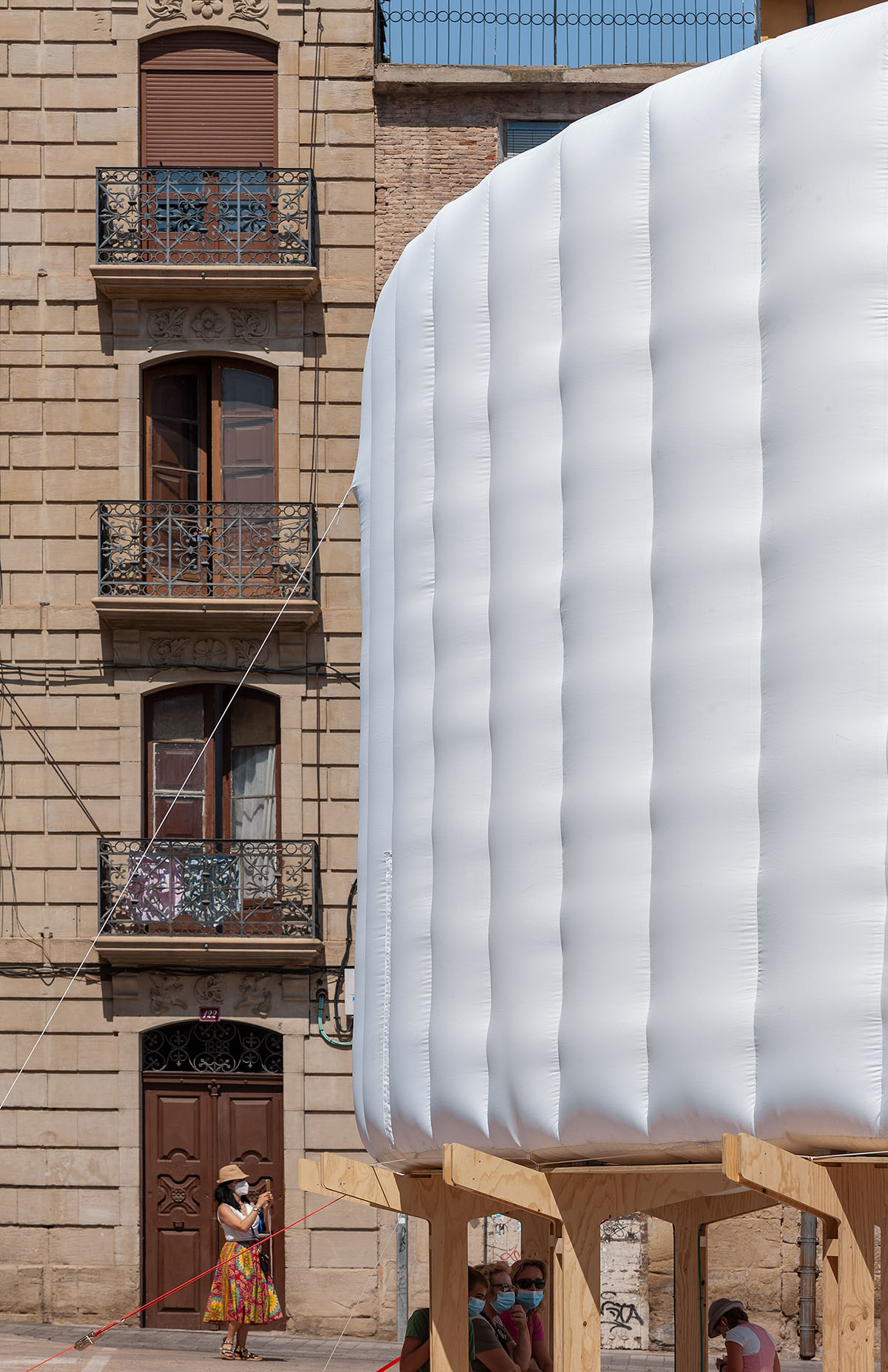 KOGAA's ring-shaped installation in Spain addresses to the issue of CO2 production in our cities
