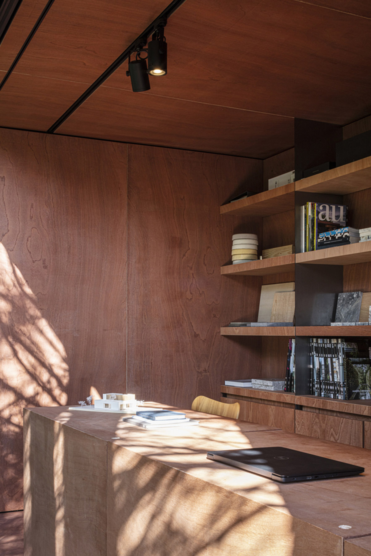 TOOP architectuur uses old shipping containers to convert them into architects' studio in Belgium