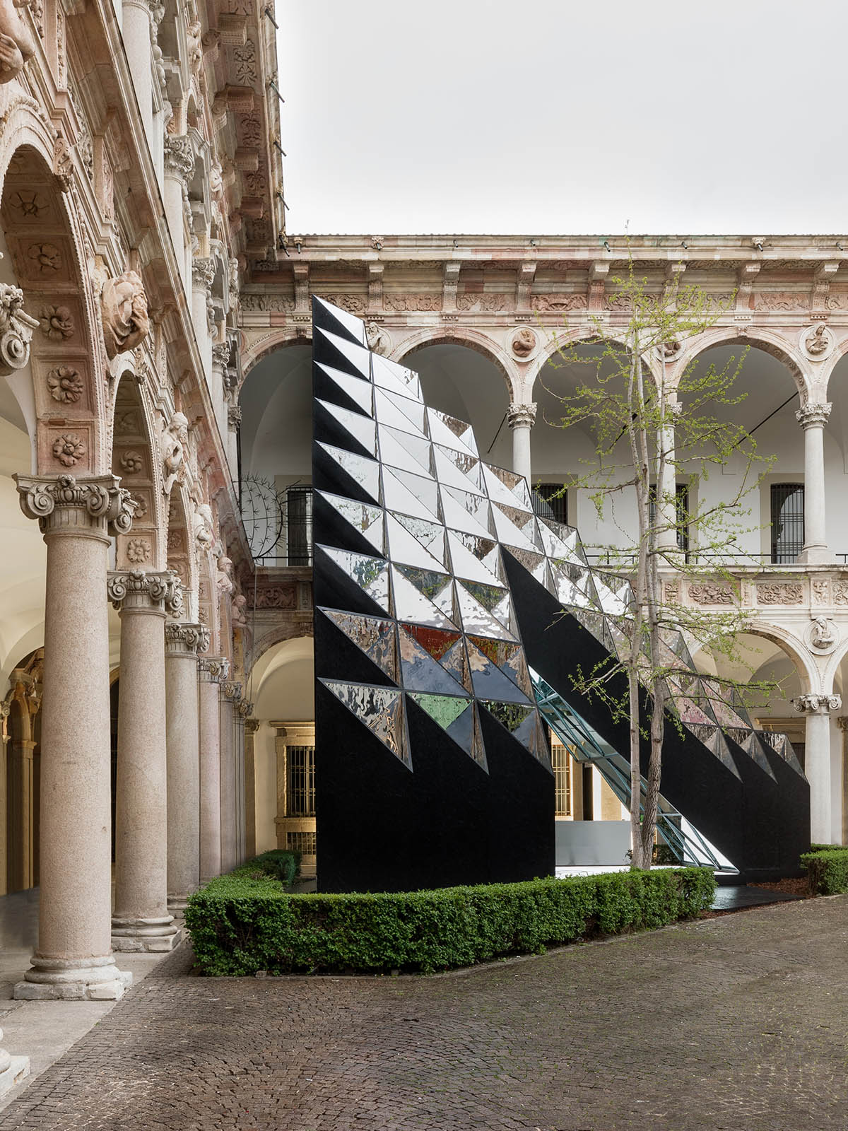Labics built an installation that insists on reversing the point of view in Milan
