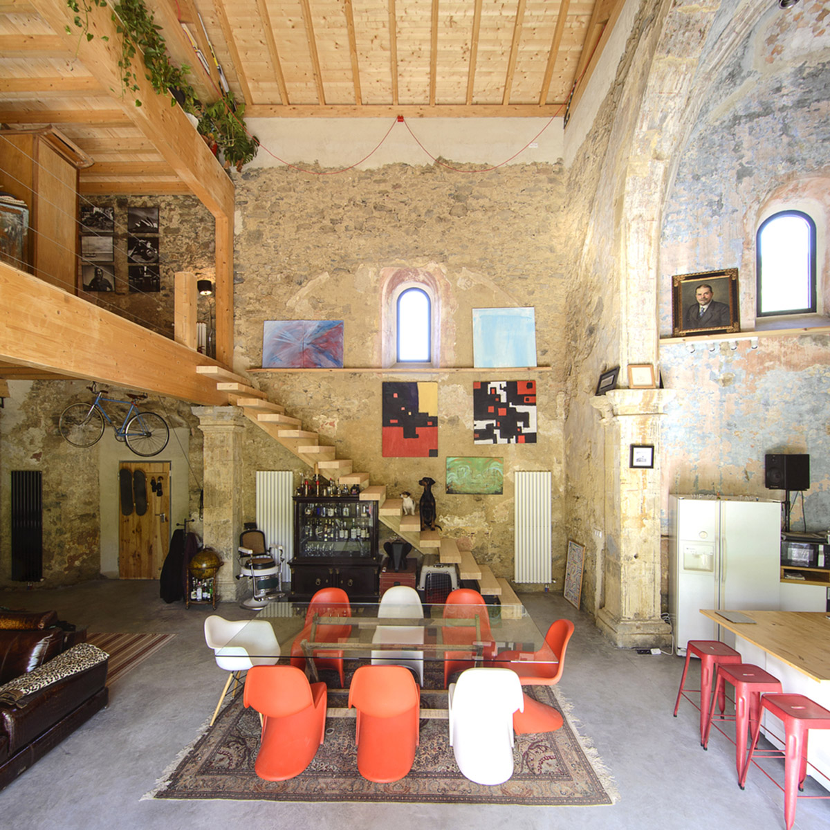 Garmendia Cordero Arquitectos transforms abandoned Renaissance church into a house in Spain