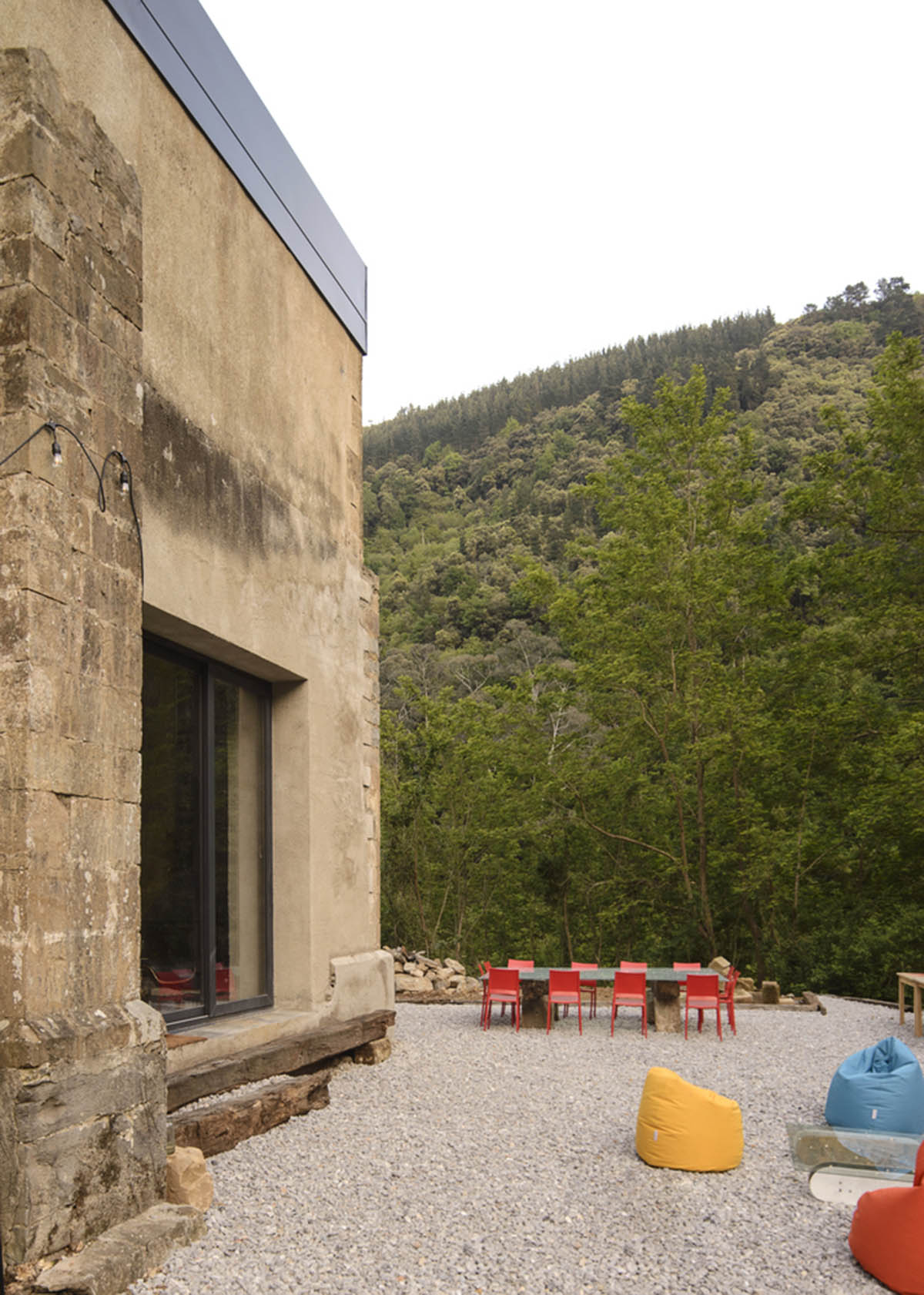 Garmendia Cordero Arquitectos transforms abandoned Renaissance church into a house in Spain