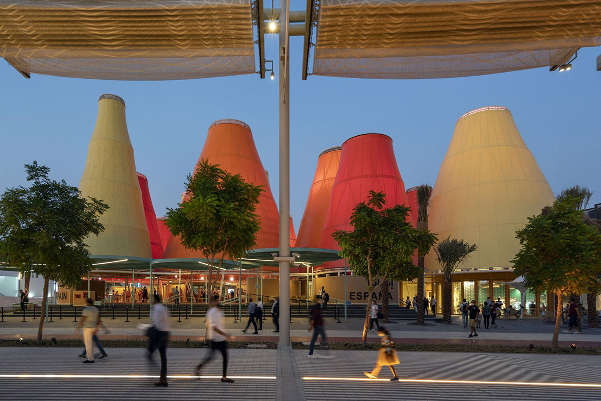 Amann-Cánovas-Maruri adds colorful conic roofs to Spanish Pavilion at Expo 2020 Dubai