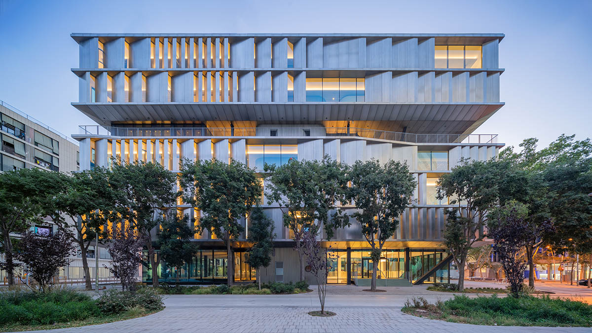 International School Of Design And Visual Arts features a sawtooth facade in Barcelona