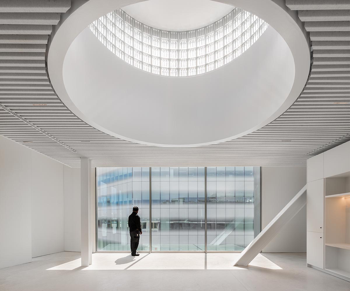 International School Of Design And Visual Arts features a sawtooth facade in Barcelona