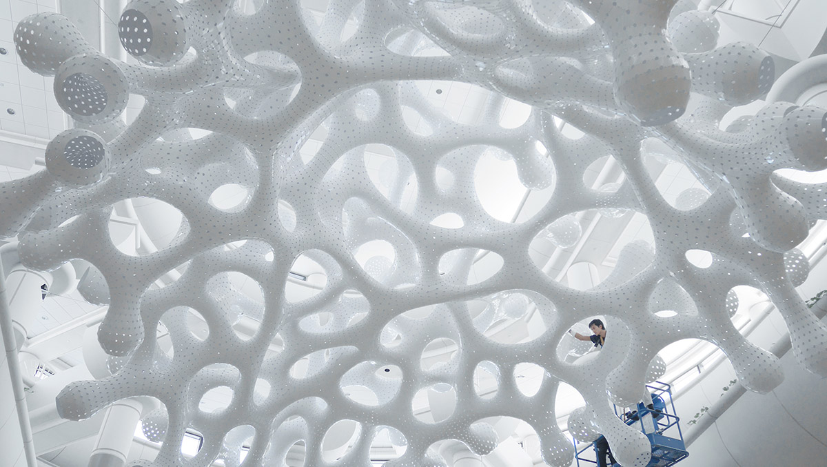 Marc Fornes installs a cloud-like barnacle structure for Orlando&rsquo;s Convention Centre