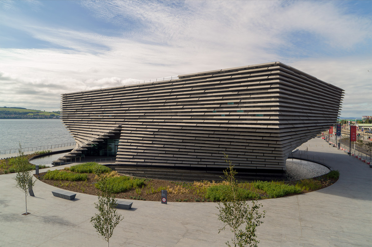 New Drone Video Shows Kengo Kuma's V&A Dundee Museum Almost Complete In Scotland